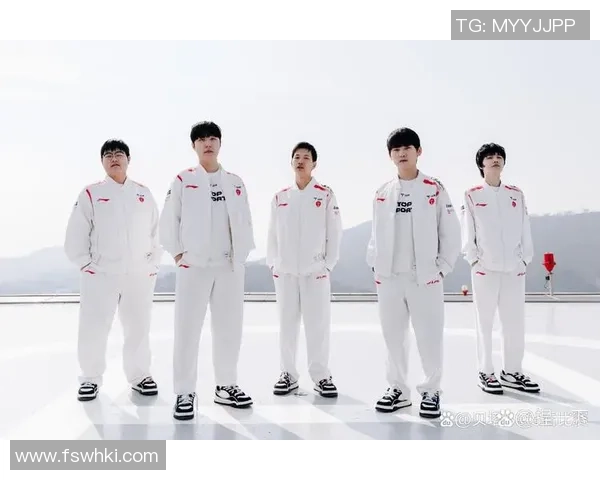 英雄联盟最新战队排名揭晓TES强势领跑TOP10榜单